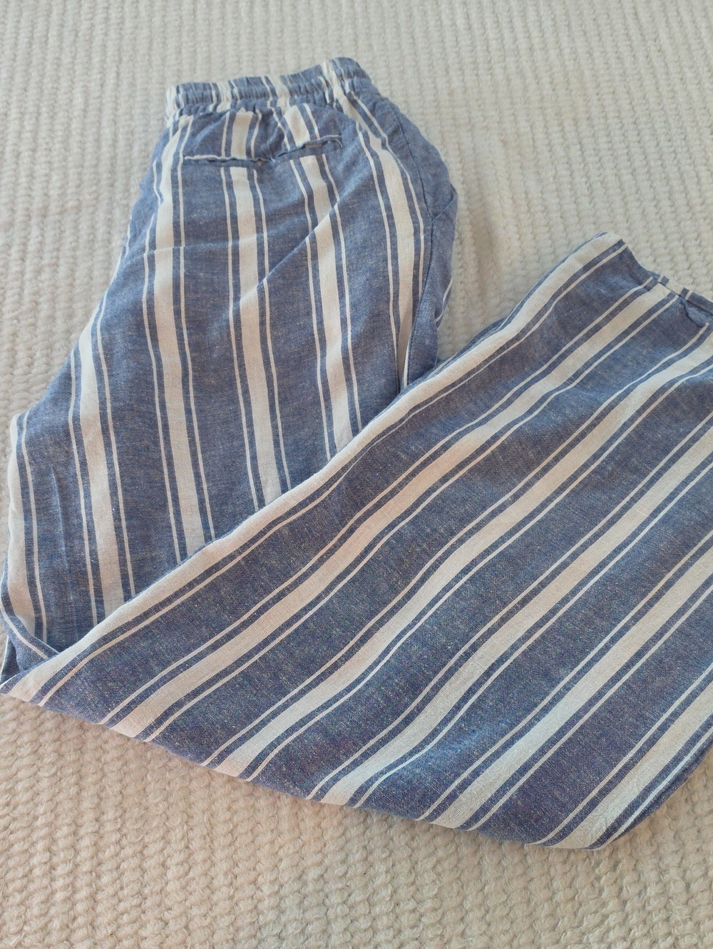 Forever 21 Striped Blue and White Pants